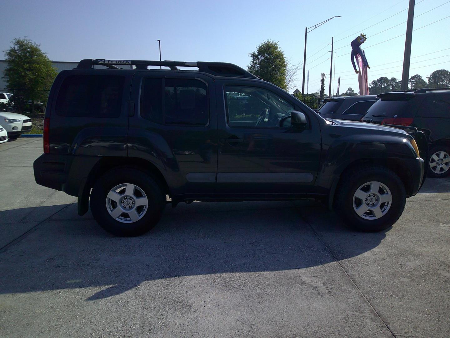 2006 GRAY NISSAN XTERRA S; SE; X; OFF (5N1AN08W36C) , located at 390 Hansen Avenue, Orange Park, FL, 32065, (904) 276-7933, 30.130497, -81.787529 - Photo#2